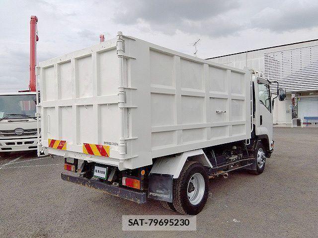 Isuzu FORWARD 2018-07 6671400-2