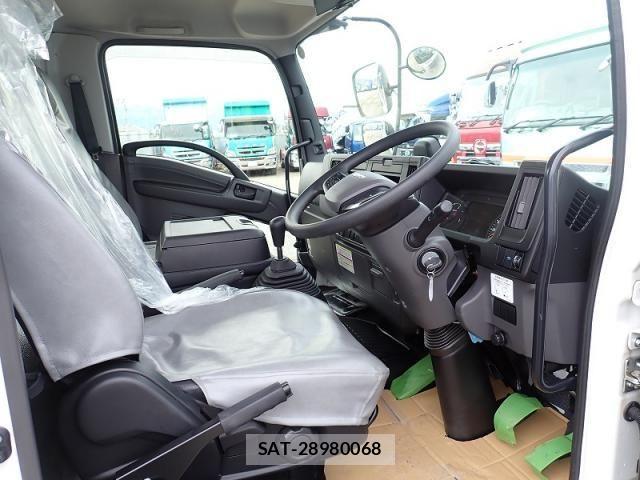 Isuzu FORWARD 2024-09 6675997-10