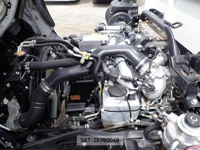 Isuzu FORWARD 2024-09 6675997-23