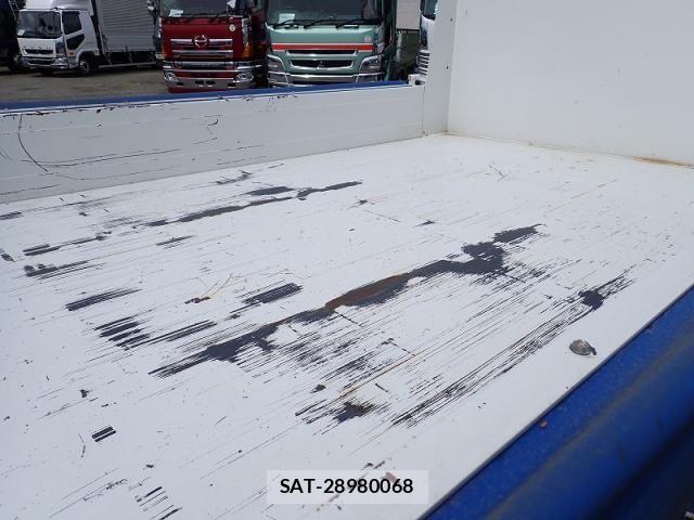 Isuzu FORWARD 2024-09 6675997-8