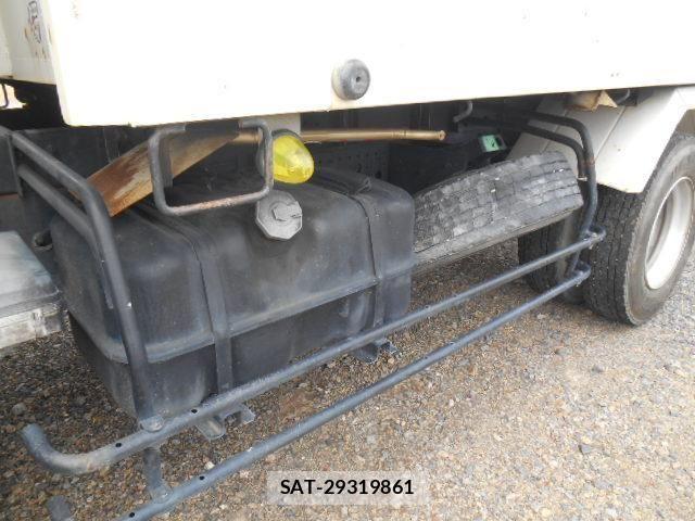 Isuzu FORWARD 2011-01 6676011-24