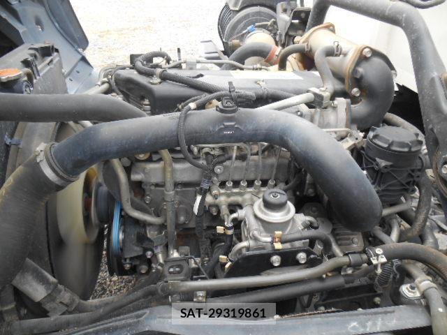Isuzu FORWARD 2011-01 6676011-28