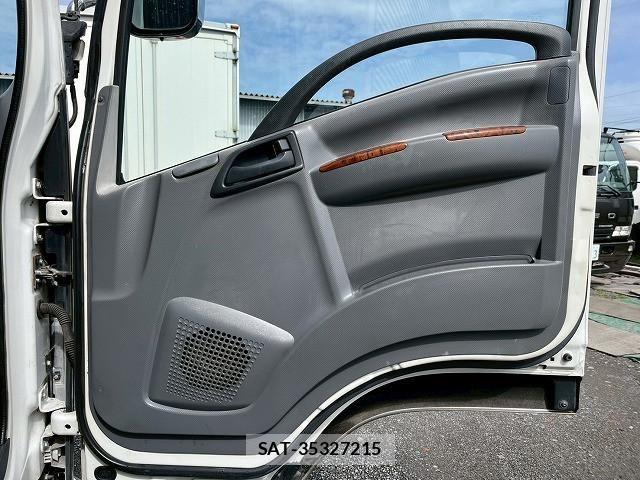 Isuzu FORWARD 2011-06 6676012-18