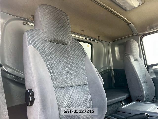 Isuzu FORWARD 2011-06 6676012-20
