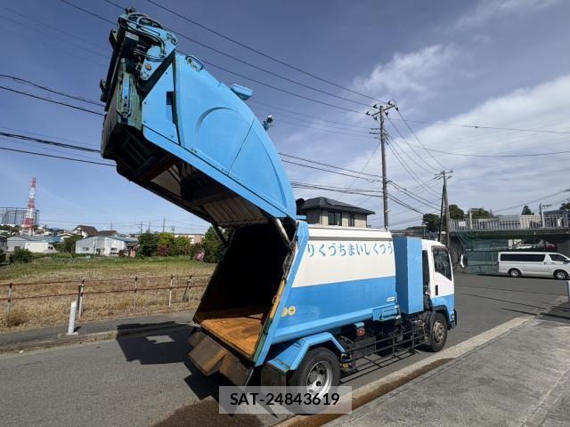 Isuzu FORWARD 2017-07 6676007-15