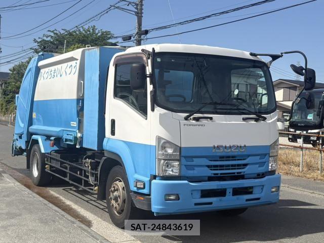 Isuzu FORWARD 2017-07 6676007-1