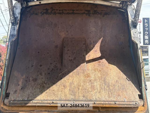 Isuzu FORWARD 2017-07 6676007-19