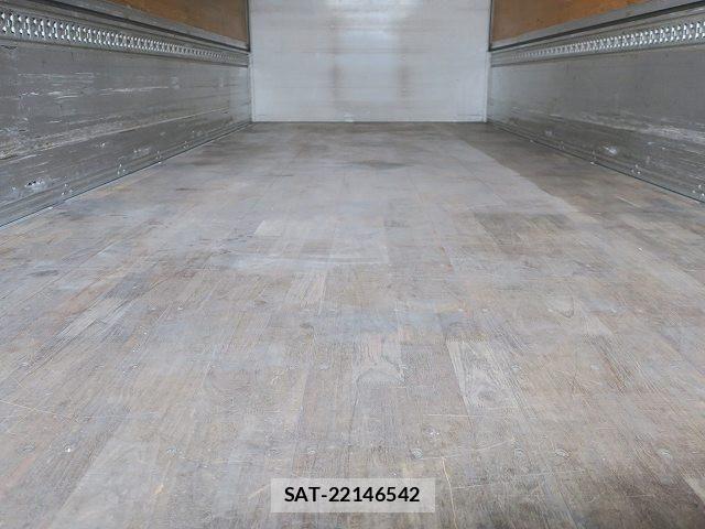Isuzu FORWARD 2020-02 6676003-9