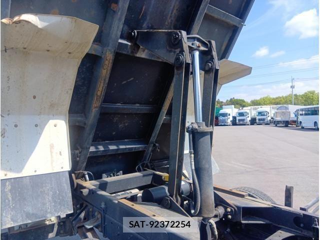 Isuzu FORWARD 2021-11 6676002-9