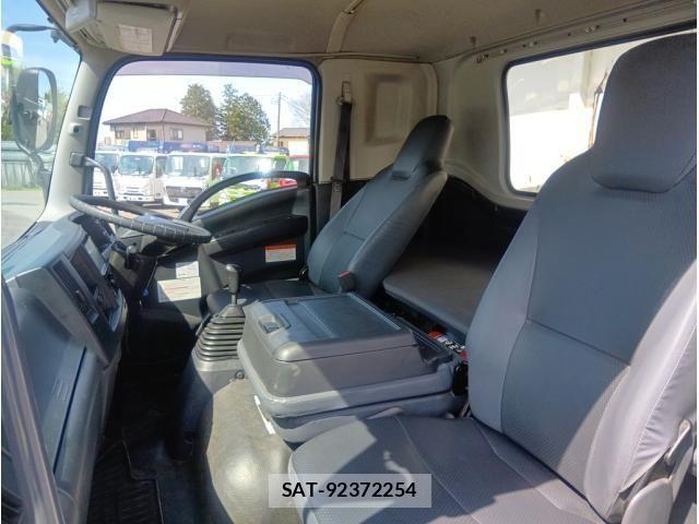 Isuzu FORWARD 2021-11 6676002-24