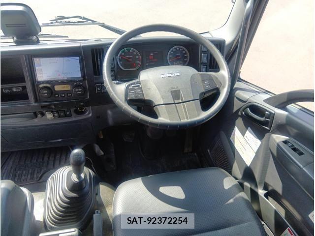 Isuzu FORWARD 2021-11 6676002-25
