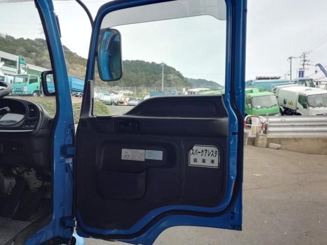 Isuzu FORWARD 1999-08 6689573-27