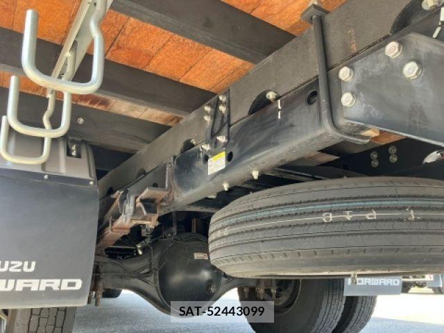 Isuzu FORWARD 2018-04 6716169-12
