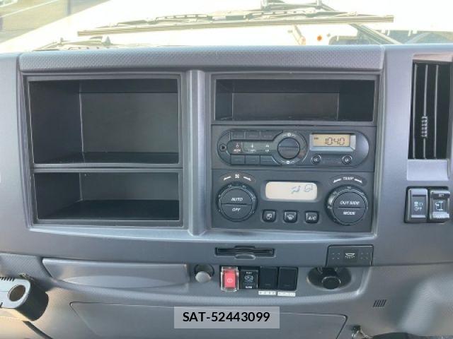 Isuzu FORWARD 2018-04 6716169-18