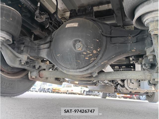 Isuzu FORWARD 2019-09 6716167-13