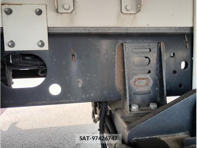Isuzu FORWARD 2019-09 6716167-15