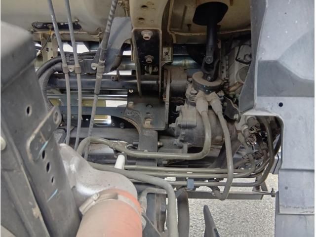 Isuzu FORWARD 2012-03 6805415-24