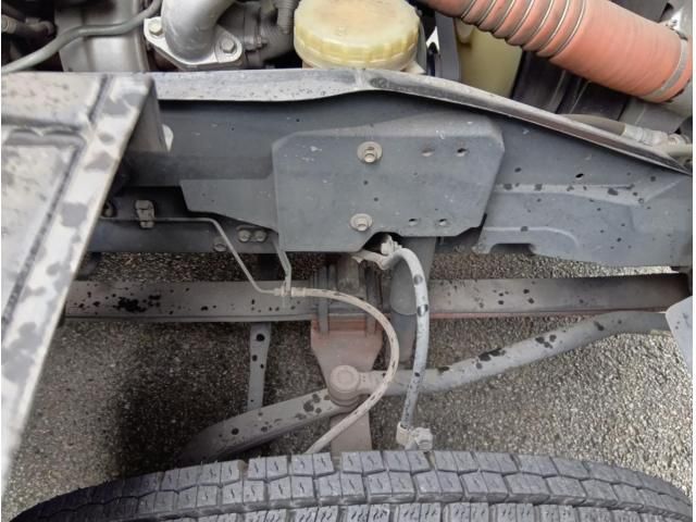 Isuzu FORWARD 2012-03 6805415-26