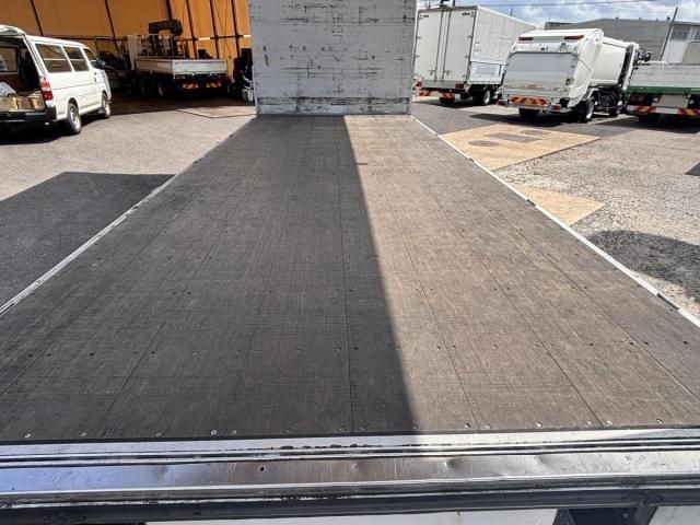 Isuzu FORWARD 2017-12 6805414-15