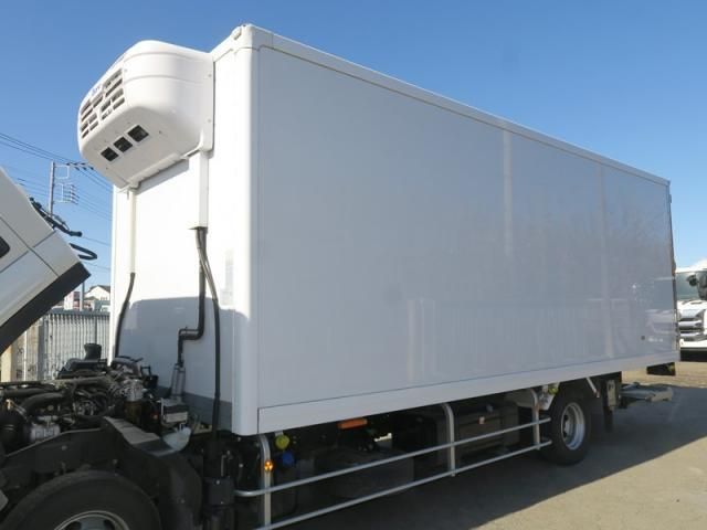 Isuzu FORWARD 2024-12 6805403-12