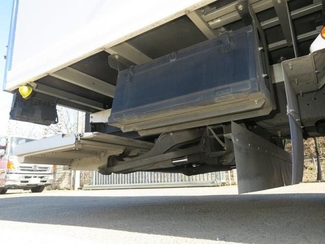 Isuzu FORWARD 2024-12 6805403-15