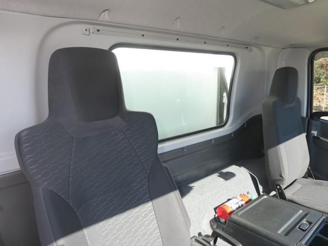 Isuzu FORWARD 2024-12 6805403-26