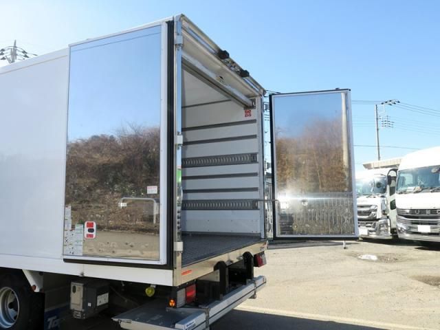 Isuzu FORWARD 2024-12 6805403-5