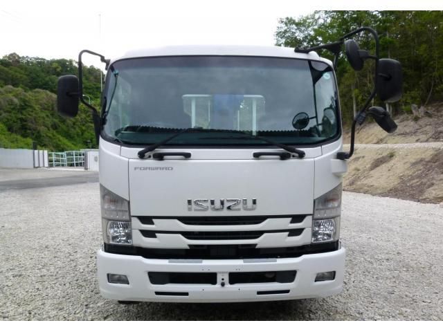 Isuzu FORWARD 2020-01 6805409-1
