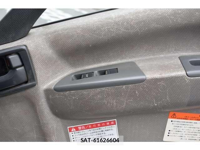 Isuzu FORWARD 2012-11 6814974-9
