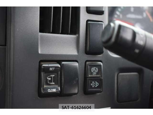 Isuzu FORWARD 2012-11 6814974-14