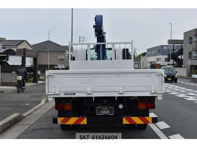 Isuzu FORWARD 2012-11 6814974-19