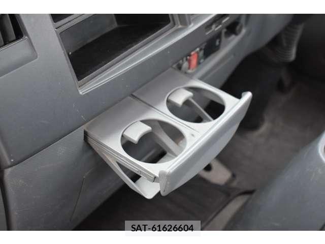 Isuzu FORWARD 2012-11 6814974-25