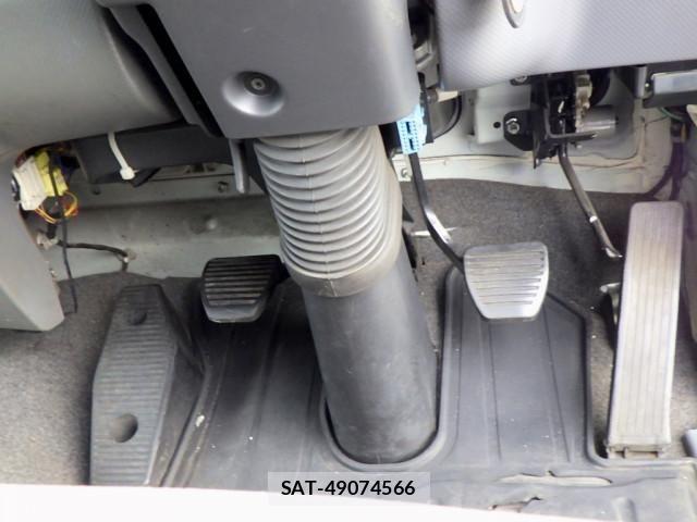 Isuzu FORWARD 2015-07 6905373-17