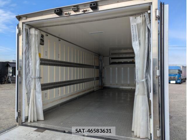 Isuzu FORWARD 2018-12 6905360-16