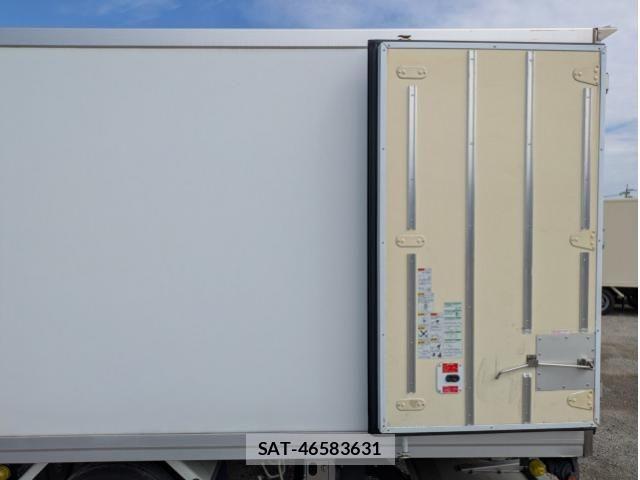 Isuzu FORWARD 2018-12 6905360-18