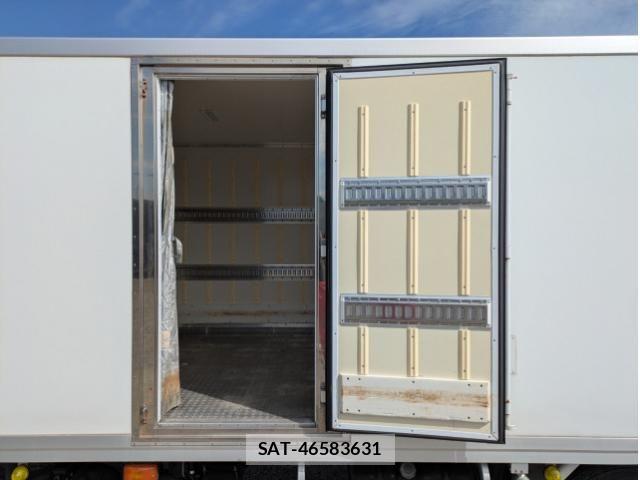 Isuzu FORWARD 2018-12 6905360-21