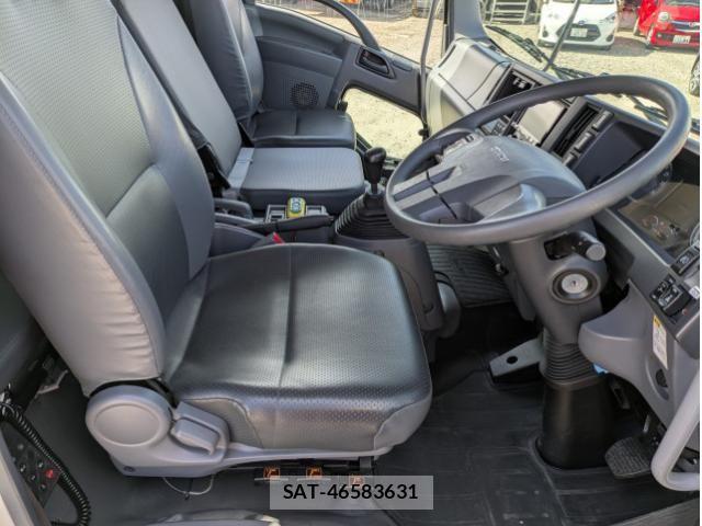 Isuzu FORWARD 2018-12 6905360-26