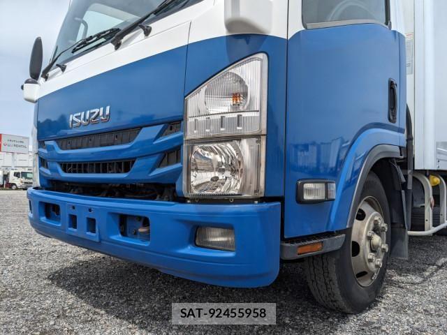 Isuzu FORWARD 2018-12 6905372-24