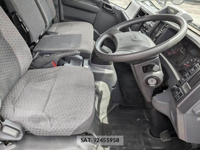 Isuzu FORWARD 2018-12 6905372-26