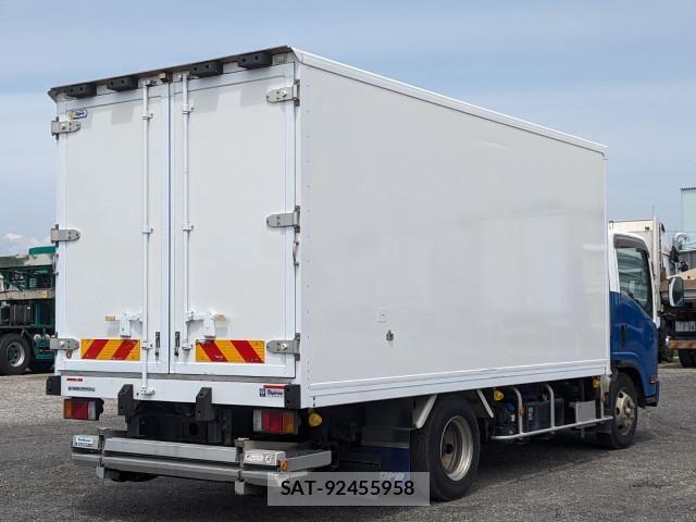 Isuzu FORWARD 2018-12 6905372-3