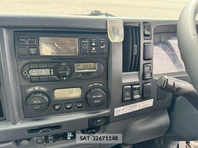 Isuzu FORWARD 2015-11 6905377-18