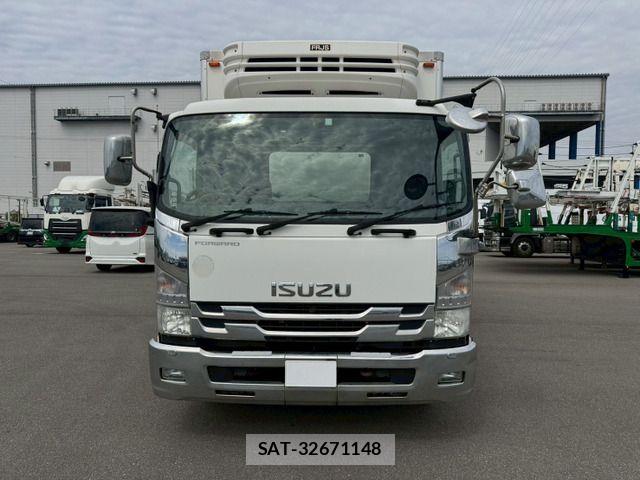 Isuzu FORWARD 2015-11 6905377-1