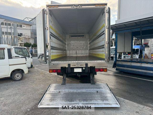 Isuzu FORWARD 2018-03 6905364-15