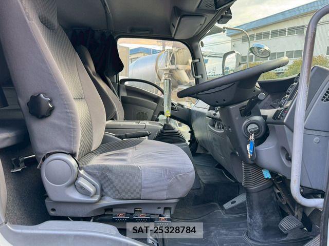 Isuzu FORWARD 2018-03 6905364-19