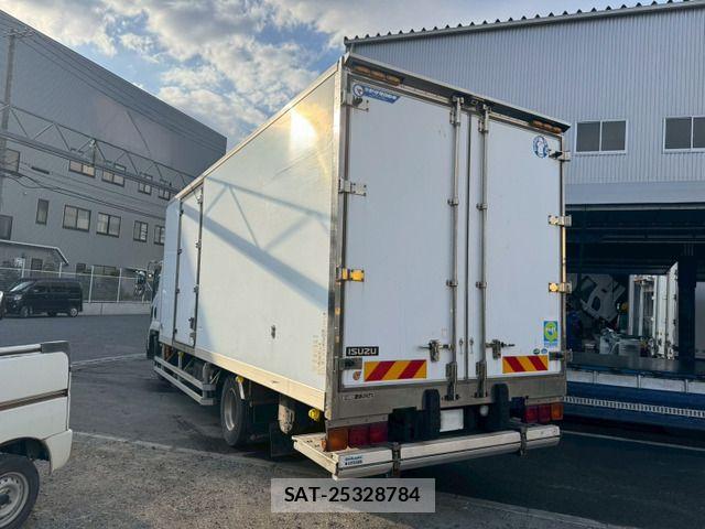 Isuzu FORWARD 2018-03 6905364-5