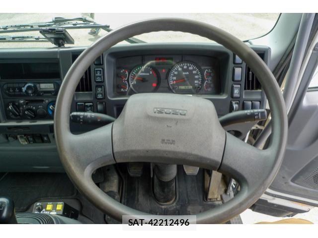 Isuzu FORWARD 2017-03 6905363-25
