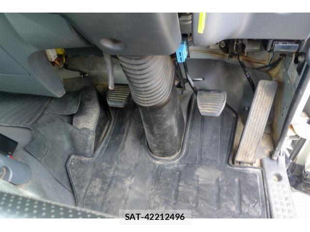 Isuzu FORWARD 2017-03 6905363-26