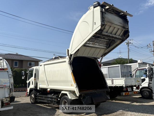 Isuzu FORWARD 2010-12 6905375-11