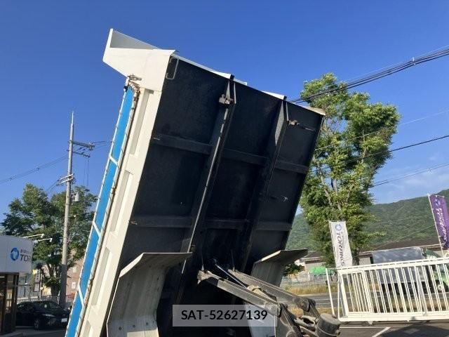 Isuzu FORWARD 2018-12 7020504-13