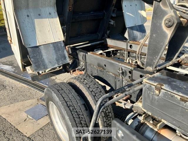 Isuzu FORWARD 2018-12 7020504-17